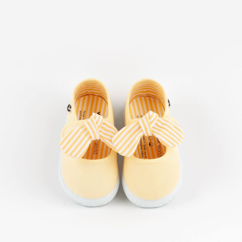 Victoria - Canvas Mary Janes Amarillo