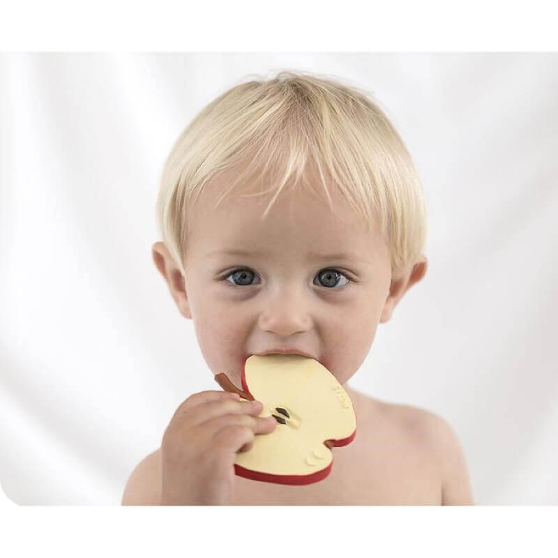 pepita-apple-chewable-toy-oli-carol-gretel-mouth_1024x1024