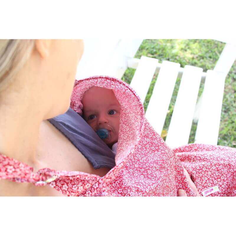 nursing_cover_-grey_dotties3_uocw-sw