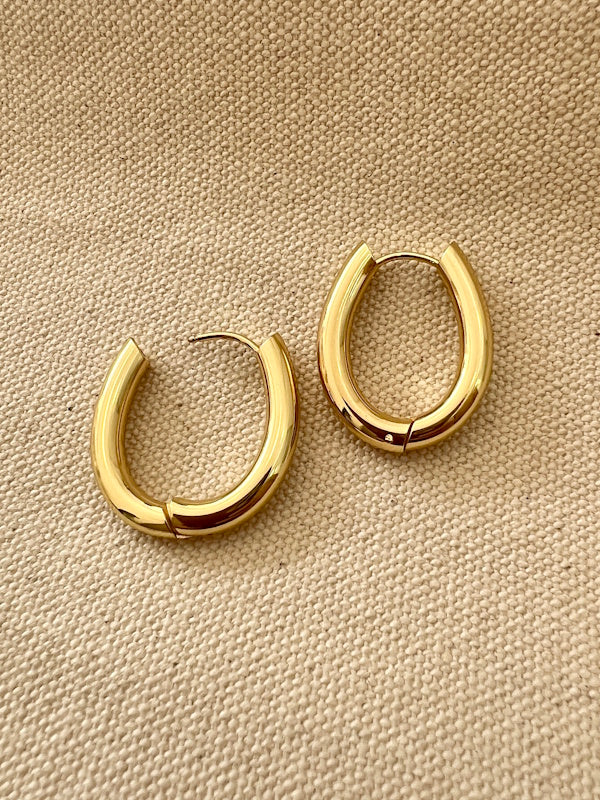 Oval Hoops in Gold