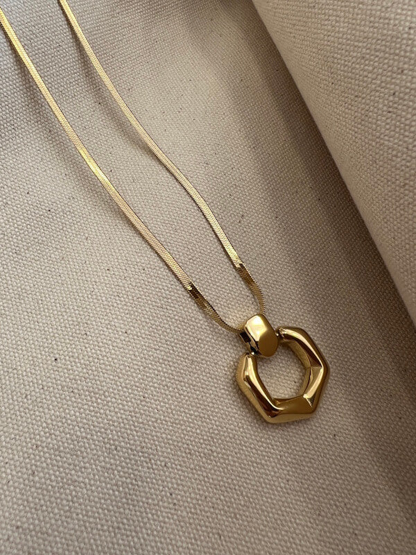 The Lemmi Necklace in Gold