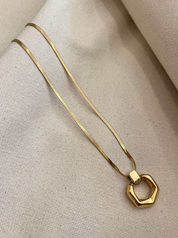 The Lemmi Necklace in Gold