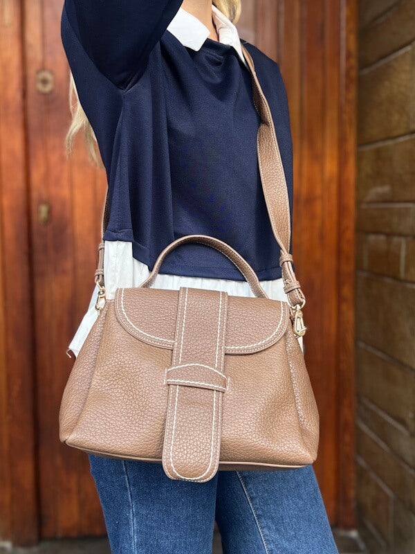 Calle Belt up Bag in Camel
