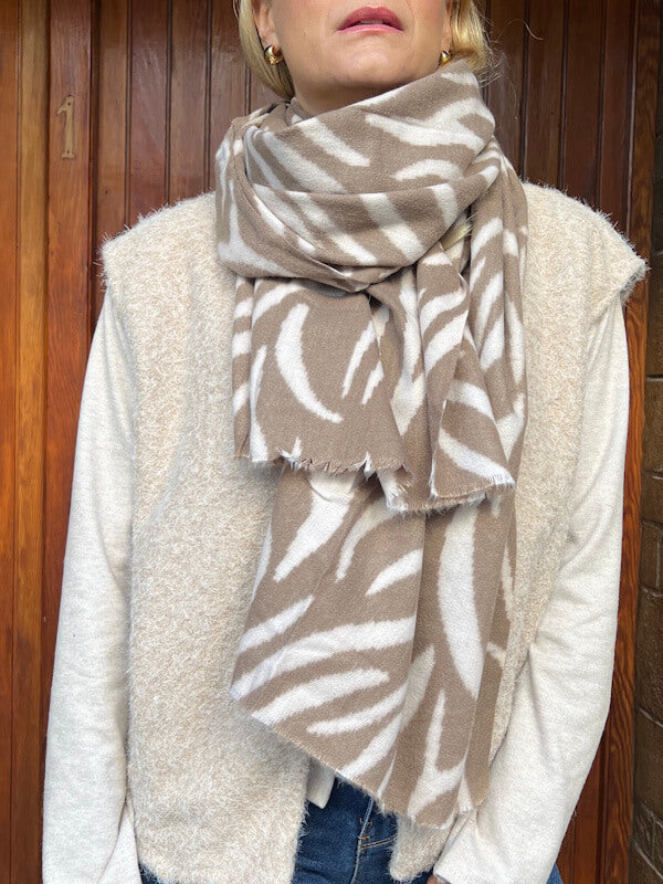 Lemma Scarf in Cream
