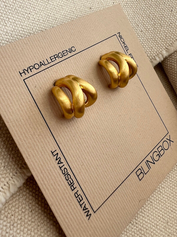 Triplet Earrings in Gold