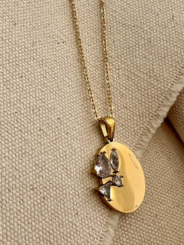 Lucky Crystal Charm in Gold