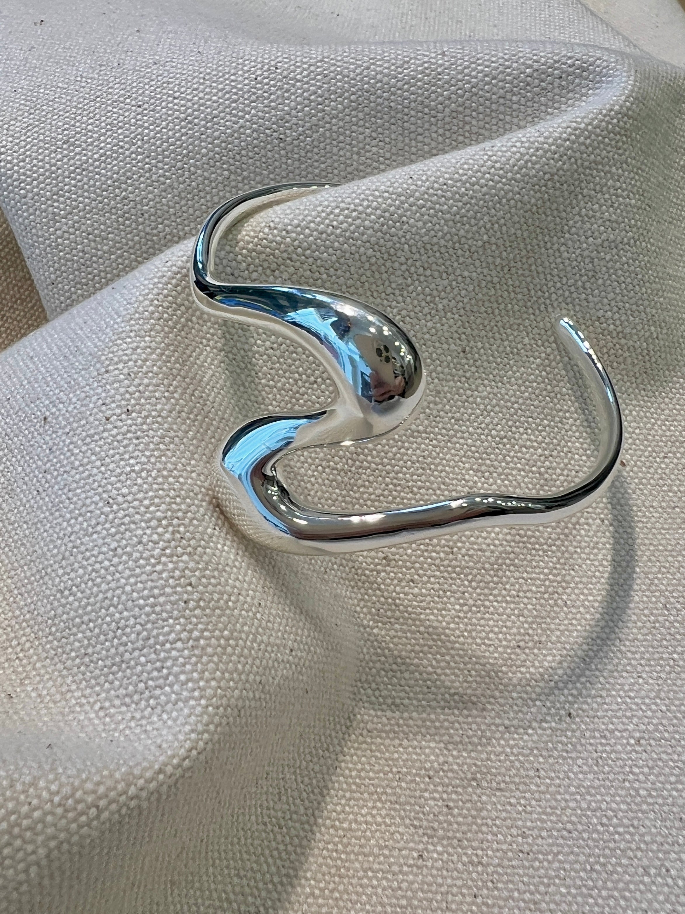 Whall Bangle in Silver