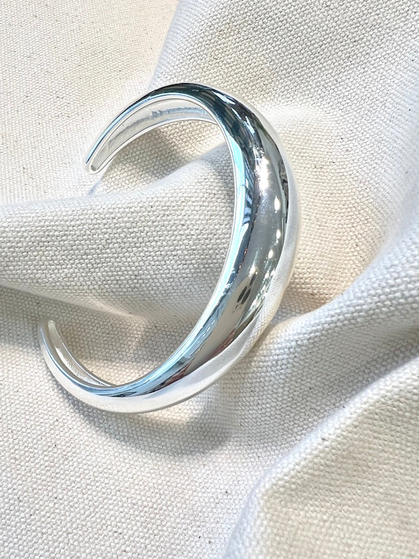 Bress Bangle in Silver
