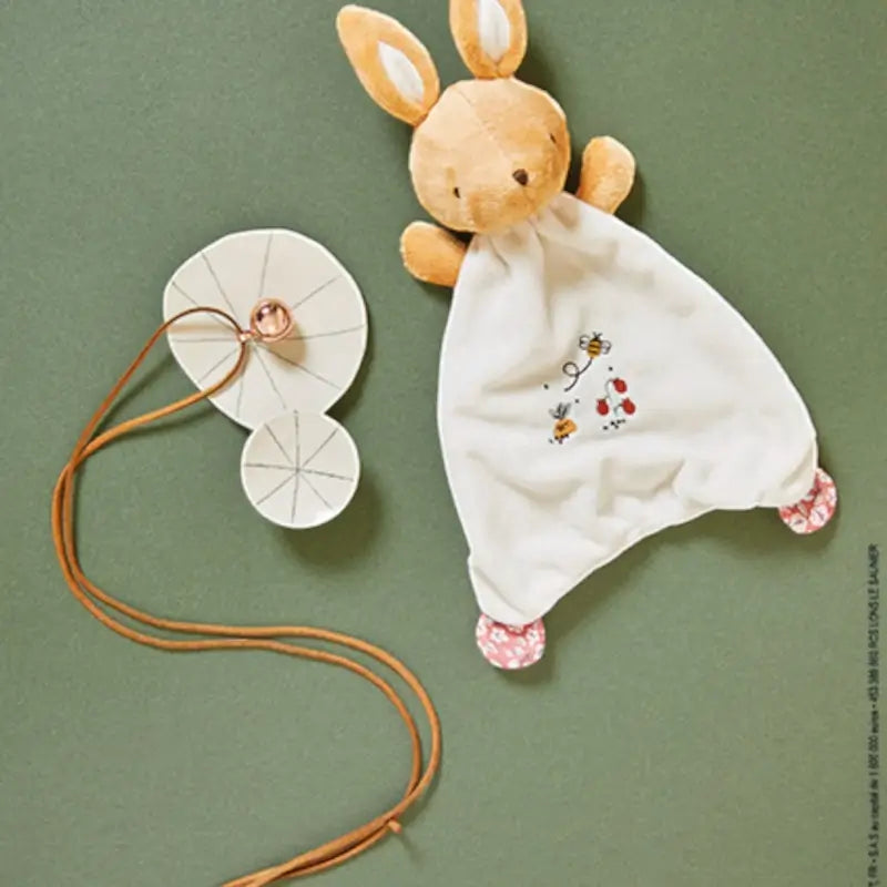 Kaloo PETITES CHANSONS Σετ δώρου ντουντού και μενταγιόν για τη μαμά