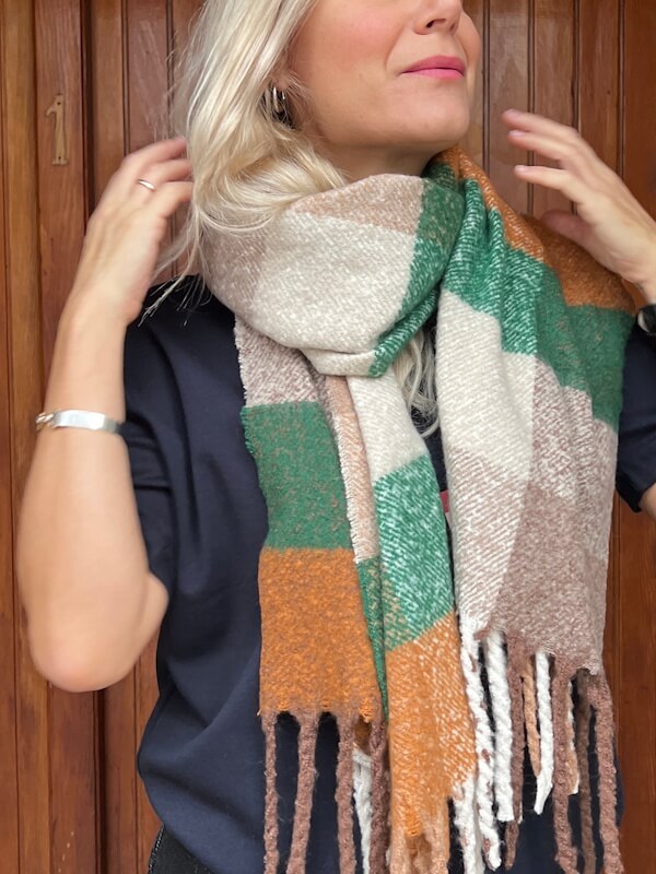 Jess Tassel Scarf in Green