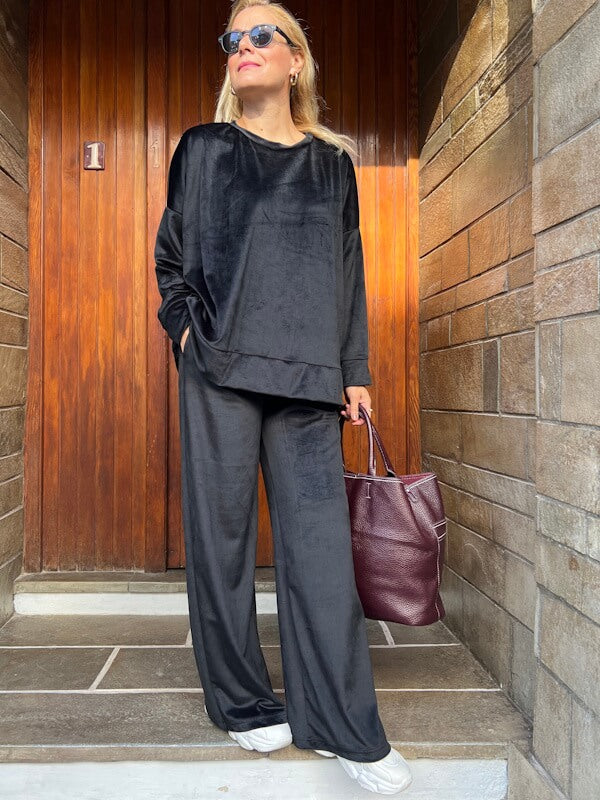 Velour Comfort Top in Black