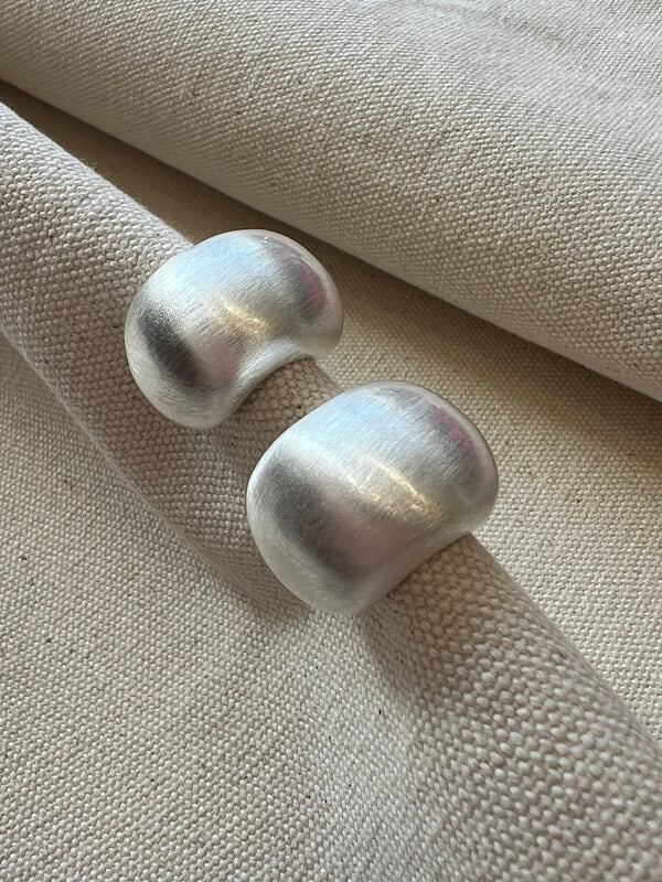 Curve Loop Earrings - Silver