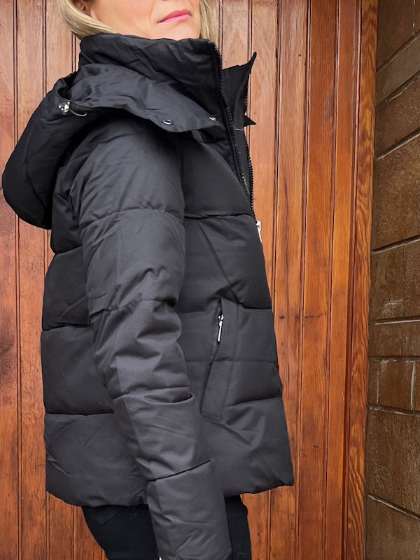Classic Puffer in Black
