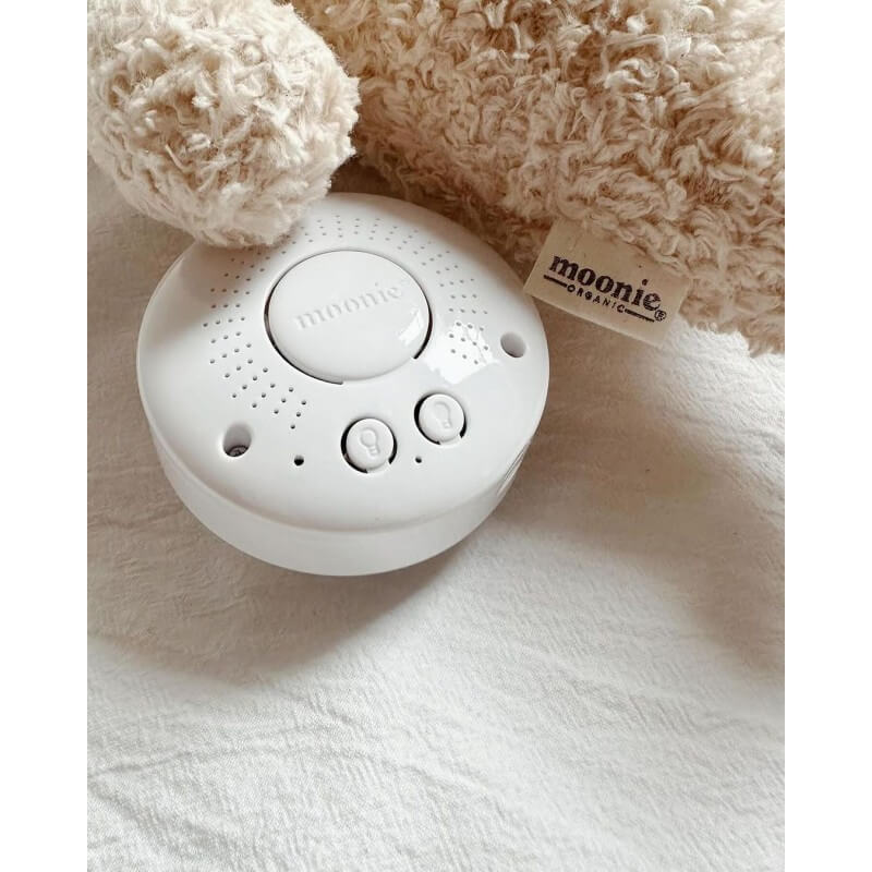 MOONIE 2.0: Επαναφορτιζόμενο βοήθημα ύπνου με ηχογράφηση & αισθητήρα κλάματος – Οργανικό βαμβάκι Beige
